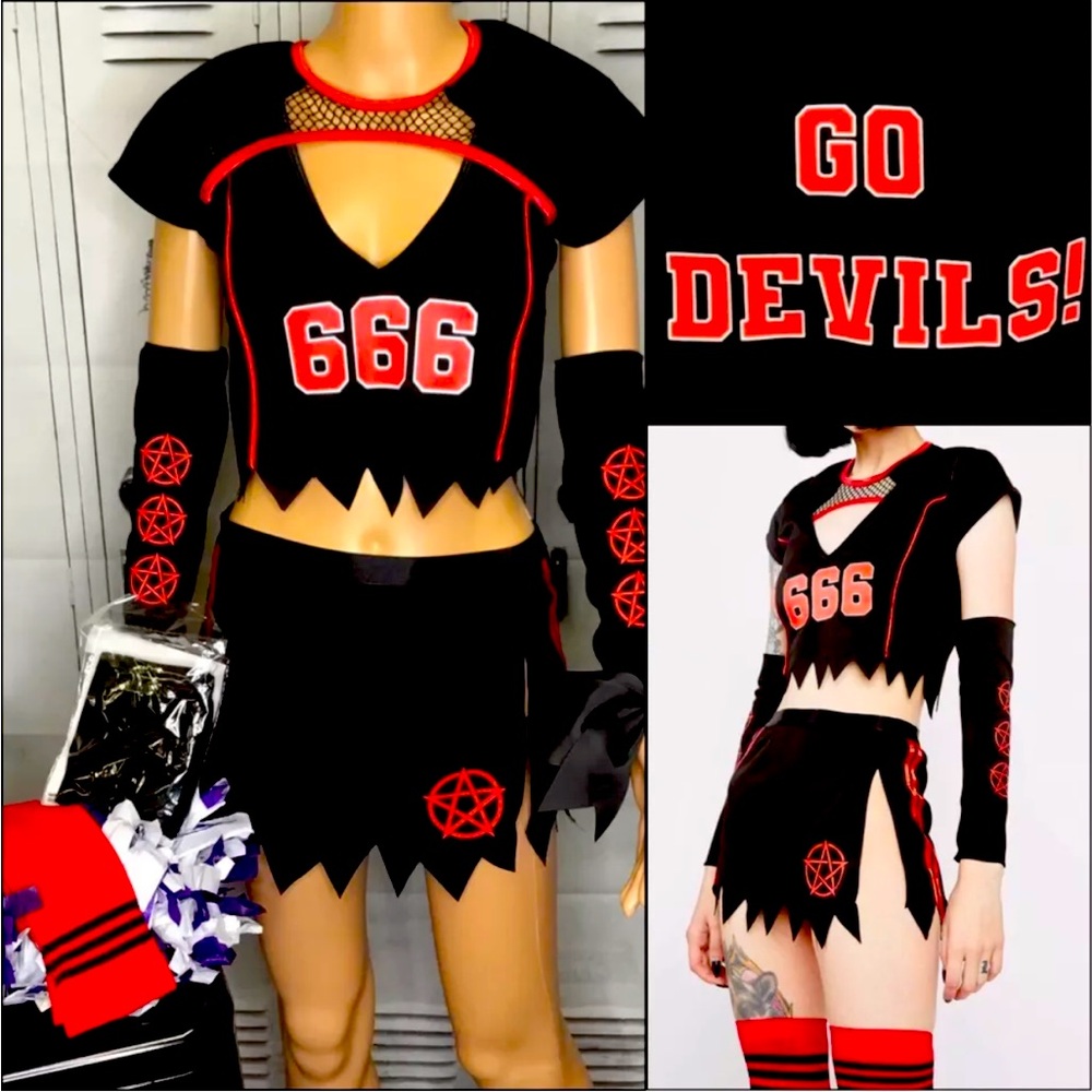 Cheerleading uniform dolls kill nwts